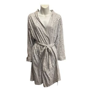 Carole Hochman White & Gray Animal Print soft jersey knit Robe.  Size large